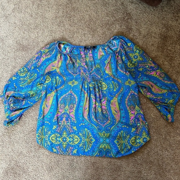 Alice & Trixie Printed Flowy Silk Blouse - Picture 2 of 6